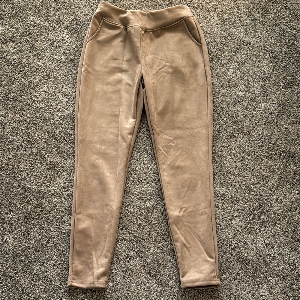 Tan Color Faux-Suede Leggings w/pockets ~ 
Sz M